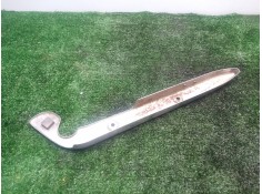 Recambio de molduras traseras para suzuki gz 125/250 referencia OEM IAM  IZQUIERDA CROMADA 2