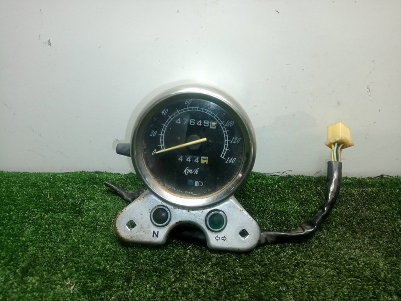 Recambio de cuadro instrumentos para suzuki gz 125/250 referencia OEM IAM   
