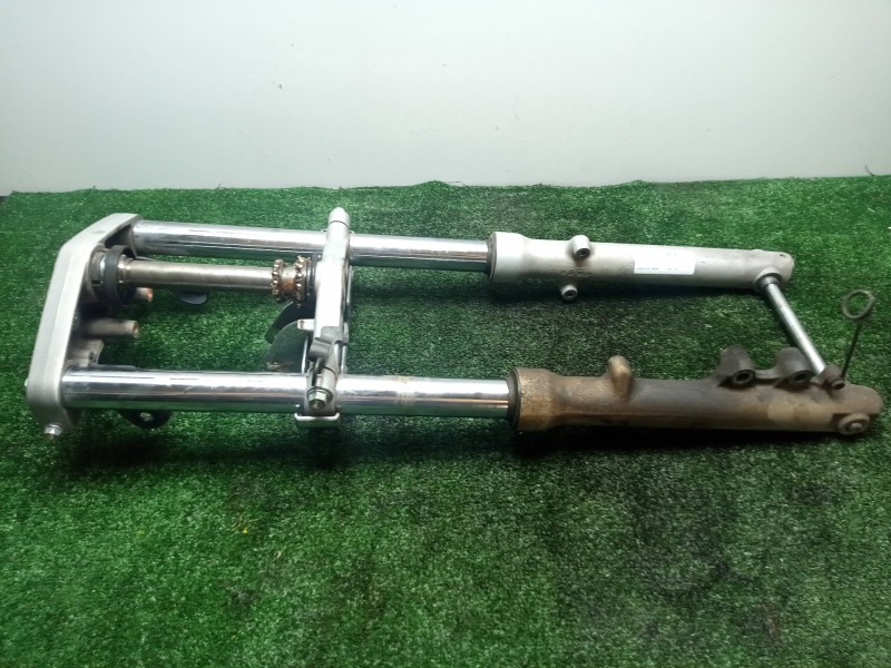 Recambio de horquilla para suzuki gz 125/250 referencia OEM IAM   