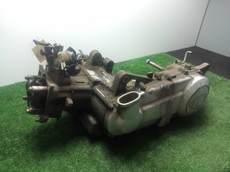 Recambio de despiece motor para kymco xciting 250/300/500 referencia OEM IAM SB50  