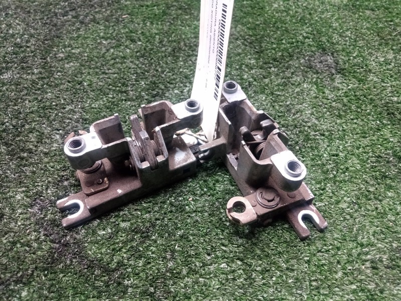 Recambio de cerradura asiento para kymco xciting 250/300/500 referencia OEM IAM   