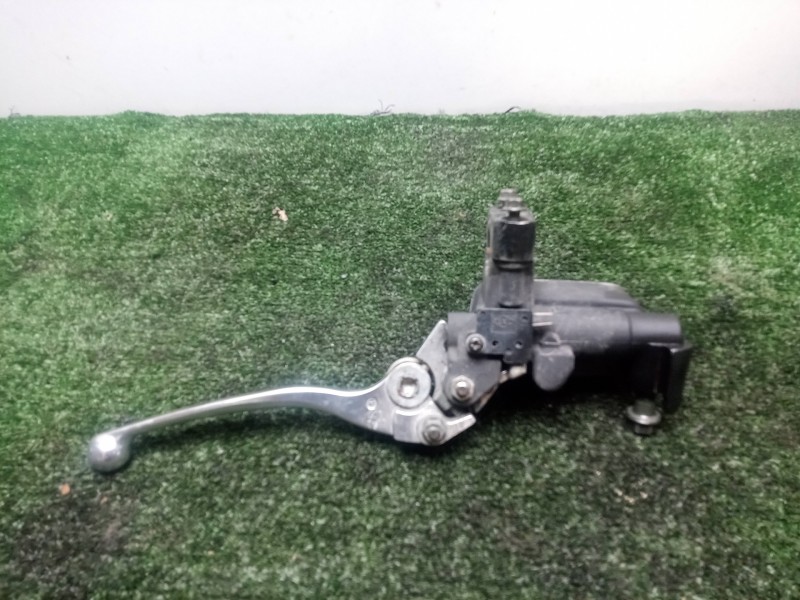 Recambio de bomba freno para kymco xciting 250/300/500 referencia OEM IAM  DELANTERO.IZQUIERDO 