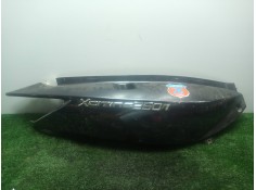 Recambio de carenado derecho para kymco xciting 250/300/500 referencia OEM IAM 83500LBA2E000 LATERAL.DERECHO TARA