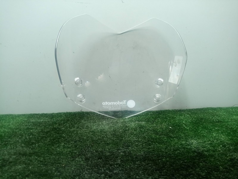 Recambio de cupula para bmw f 650 referencia OEM IAM 46637678912 TARA PEQUEÑAS ROZADURAS