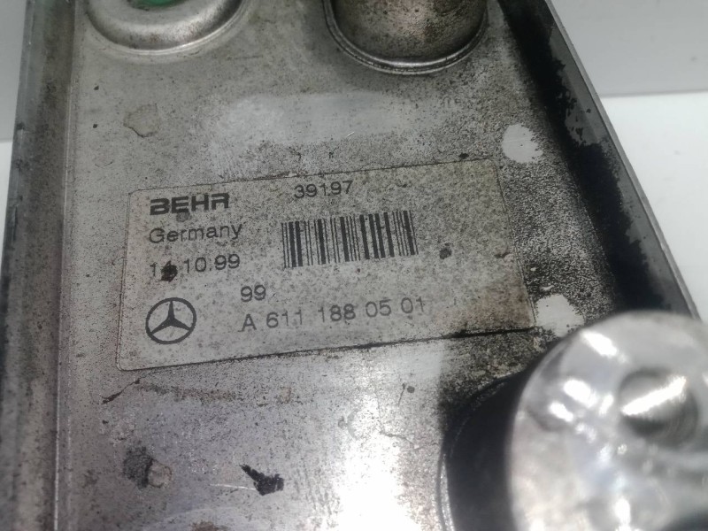Recambio de enfriador aceite motor para mercedes-benz clase e (w210) berlina diesel 2.7 cdi 20v cat referencia OEM IAM A61118805