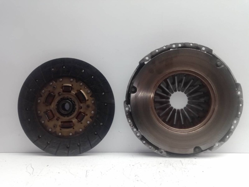 Recambio de kit embrague para kia cerato 1.6 crdi referencia OEM IAM KIC38  