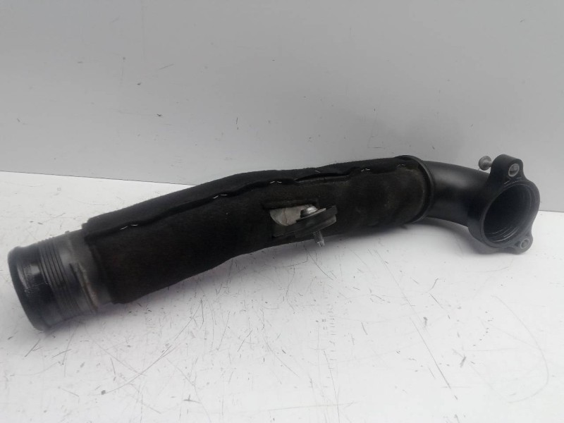 Recambio de tubo para audi a3 sedán(8vs) 2.0 16v tdi referencia OEM IAM 04L145762AD INTERCOOLER 