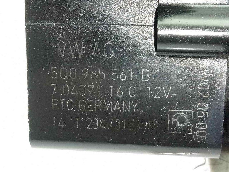 Recambio de bomba agua para audi a3 sedán(8vs) 2.0 16v tdi referencia OEM IAM 5Q0965561B - 704071160  