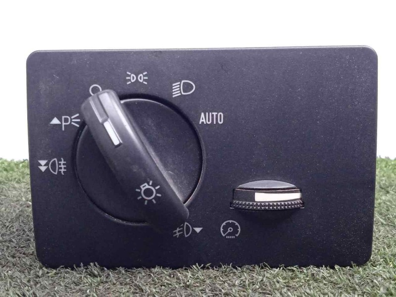 Recambio de interruptor luces para ford kuga (cbv) 2.0 tdci cat referencia OEM IAM 7M5T13A024JA  