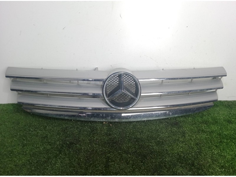Recambio de rejilla delantera para mercedes-benz clase a (w169) 2.0 cdi cat referencia OEM IAM 1698800983  