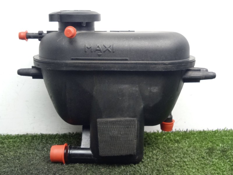 Recambio de deposito expansion para citroën xsara berlina 1.9 diesel referencia OEM IAM 9623696480 - 9632448780 - 9632448680 - 9