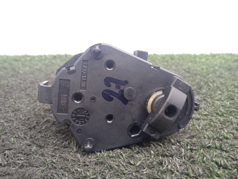 Recambio de motor trampilla calefaccion para bmw 5 touring (e61) 525 d referencia OEM IAM 6942990  