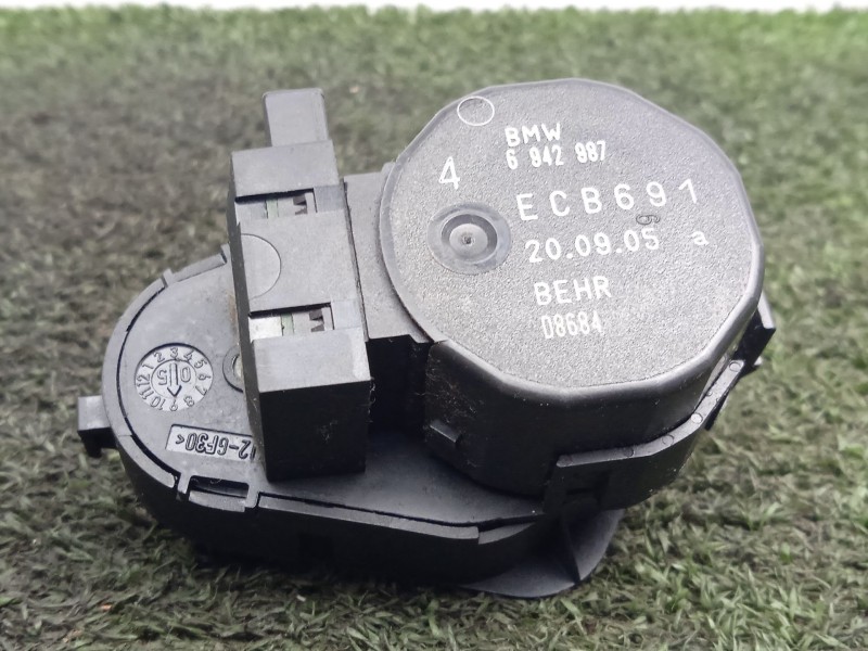 Recambio de motor trampilla calefaccion para bmw 5 touring (e61) 525 d referencia OEM IAM 6942987  