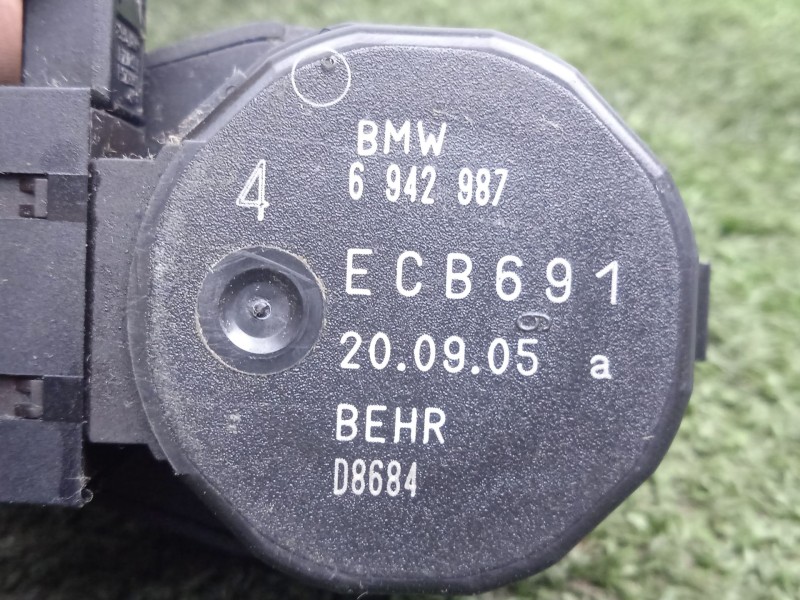 Recambio de motor trampilla calefaccion para bmw 5 touring (e61) 525 d referencia OEM IAM 6942987  