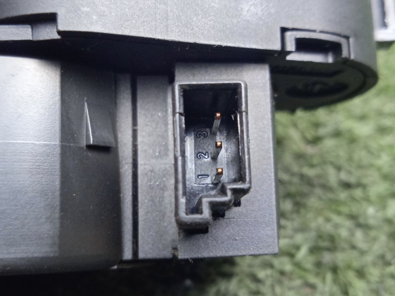 Recambio de motor trampilla calefaccion para bmw 5 touring (e61) 525 d referencia OEM IAM 6942993  