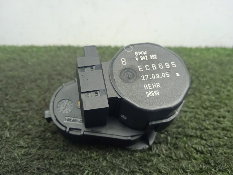 Recambio de motor trampilla calefaccion para bmw 5 touring (e61) 525 d referencia OEM IAM 6942992  