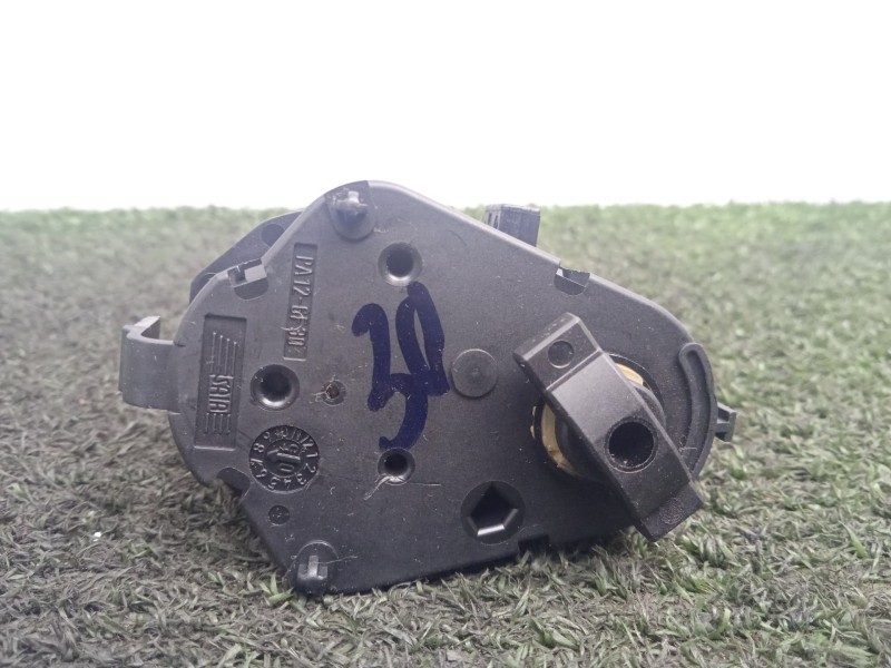 Recambio de motor trampilla calefaccion para bmw 5 touring (e61) 525 d referencia OEM IAM 6942992  