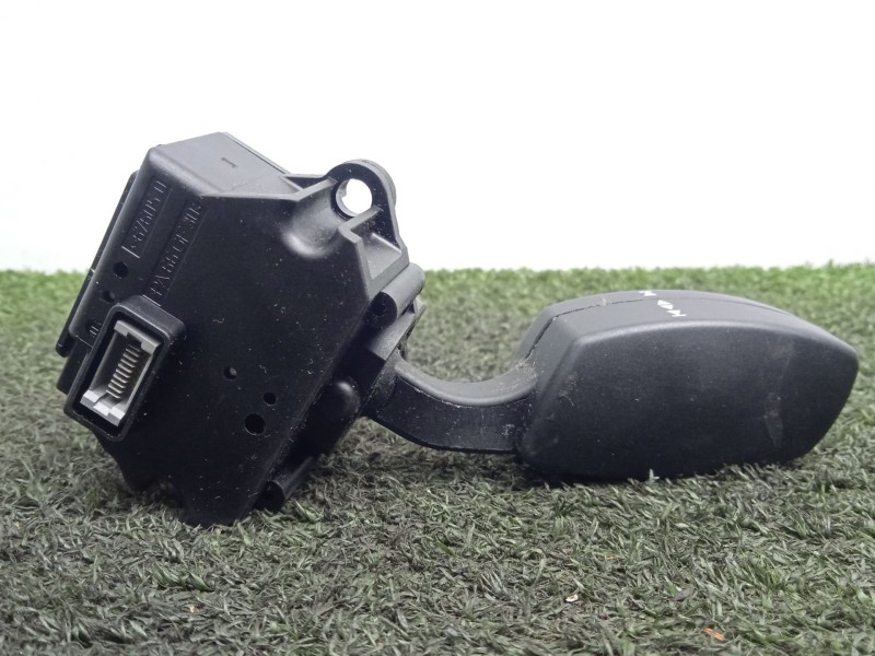 Recambio de mando multifuncion para bmw 5 touring (e61) 525 d referencia OEM IAM 695135202  