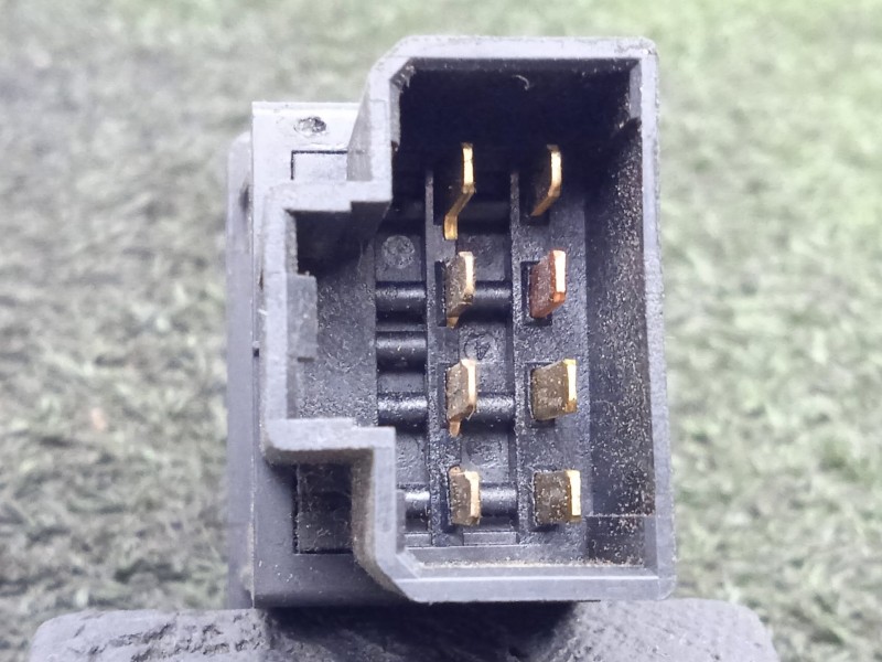 Recambio de warning para isuzu n-series npr / nqr 4.8 referencia OEM IAM SIN REFERENCIA  8.PINES