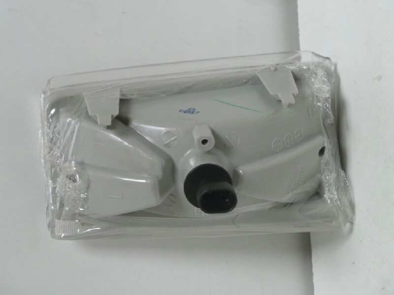 Recambio de piloto delantero izquierdo para iveco daily caja cerrada referencia OEM IAM  89-99 - SIN USAR BLANCO