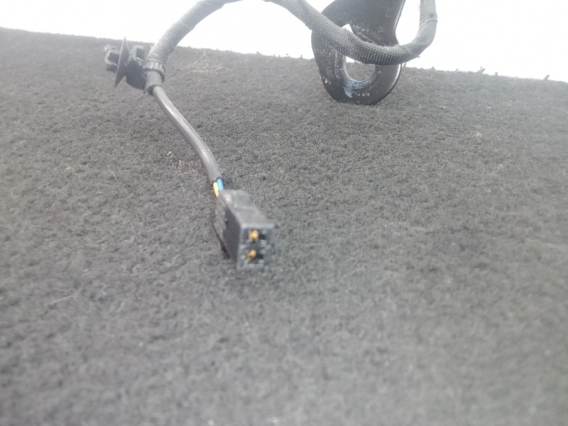 Recambio de enganche cinturon delantero derecho para seat leon st (5f8) 1.6 tdi referencia OEM IAM 5F0857756  