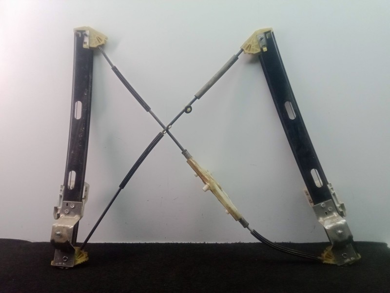 Recambio de elevalunas delantero izquierdo para seat leon st (5f8) 1.6 tdi referencia OEM IAM 5F4837461D  