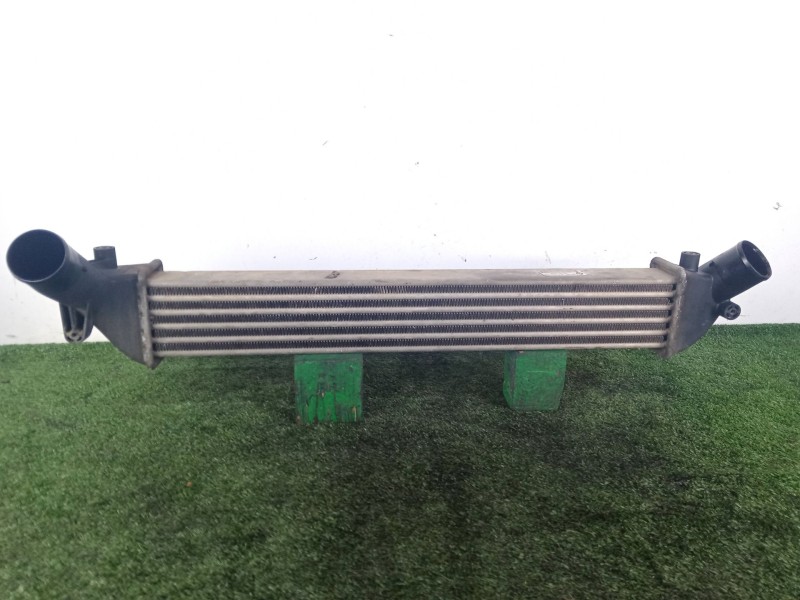 Recambio de intercooler para renault clio ii (bb_, cb_) 1.5 dci (b/c2j) referencia OEM IAM 8200245599  570X85X50