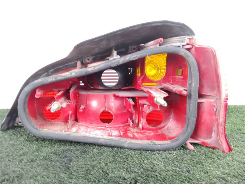 Recambio de piloto trasero izquierdo para peugeot 106 ii (1a_, 1c_) 1.5 d referencia OEM IAM SIN REFERENCIA  