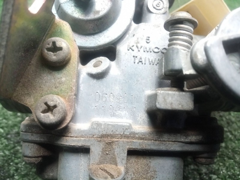 Recambio de carburador para kymco dink referencia OEM IAM 060901110916  KYMCO
