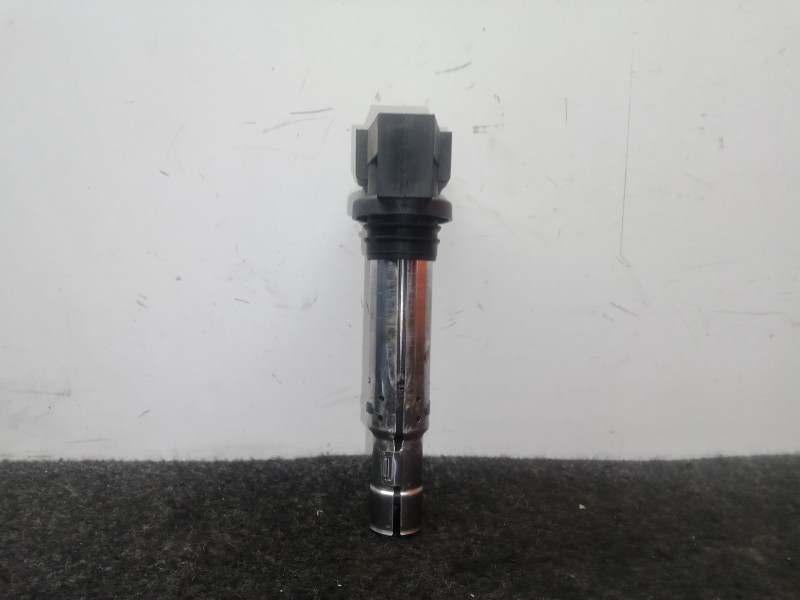Recambio de bobina encendido para volkswagen golf iv (1j1) 1.6 16v referencia OEM IAM 0986221023  