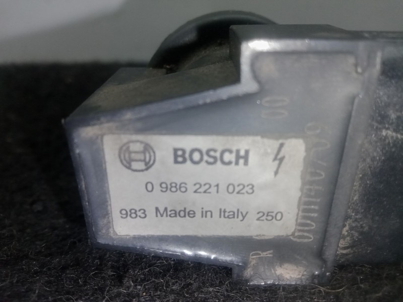 Recambio de bobina encendido para volkswagen golf iv (1j1) 1.6 16v referencia OEM IAM 0986221023  