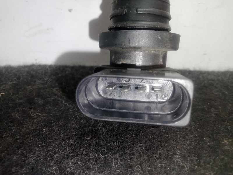 Recambio de bobina encendido para volkswagen golf iv (1j1) 1.6 16v referencia OEM IAM 0986221023  