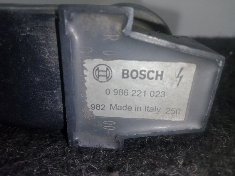 Recambio de bobina encendido para volkswagen golf iv (1j1) 1.6 16v referencia OEM IAM 0986221023  
