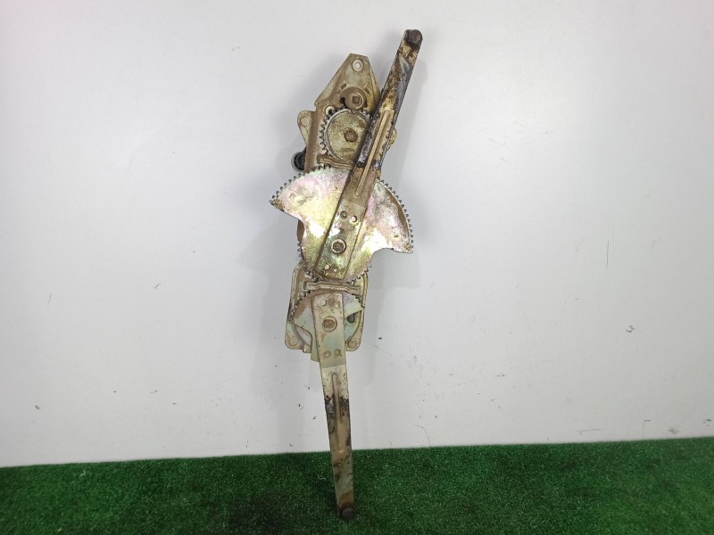 Recambio de elevalunas delantero derecho para nissan trade caja/chasis 2.8 d referencia OEM IAM SIN REFERENCIA  