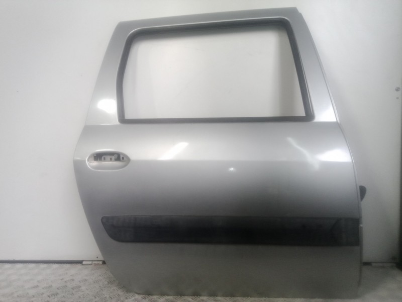 Recambio de puerta trasera derecha para dacia logan mcv 1.6 cat referencia OEM IAM   