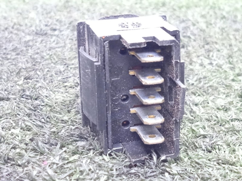 Recambio de mando elevalunas delantero derecho para peugeot 806 (221) 2.0 hdi referencia OEM IAM SIN REFERENCIA  1.BOTON
