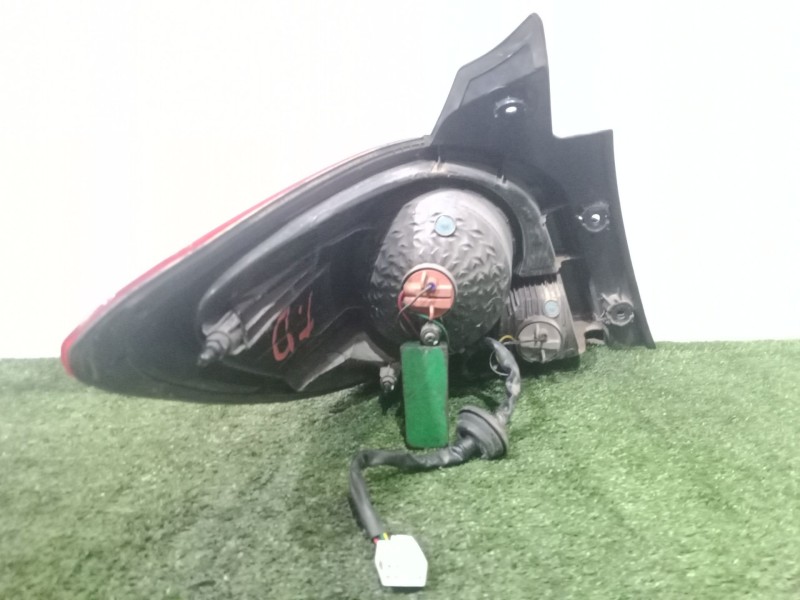 Recambio de piloto trasero derecho para chevrolet cruze hatchback (j305) 2.0 cdi referencia OEM IAM AK31L14  