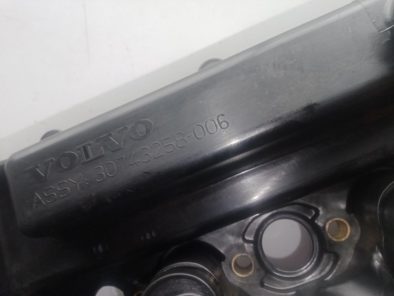Recambio de tapa balancines para volvo s80 i (184) d5 referencia OEM IAM 30743259  