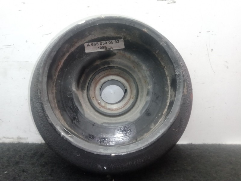 Recambio de polea cigueñal para ssangyong rodius 2.7 turbodiesel cat referencia OEM IAM A6650300503  