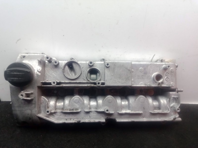 Recambio de tapa balancines para mercedes-benz vito (w638) combi 108 cdi (638.194) referencia OEM IAM A6110162305  