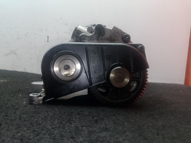 Recambio de bomba aceite para bmw 3 (e90) 320 d referencia OEM IAM 8058052011  