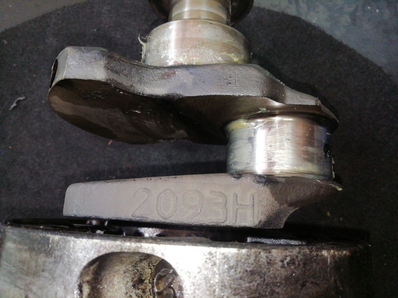 Recambio de cigueñal para chrysler voyager iv (rg, rs) 2.5 crd referencia OEM IAM 2093H  