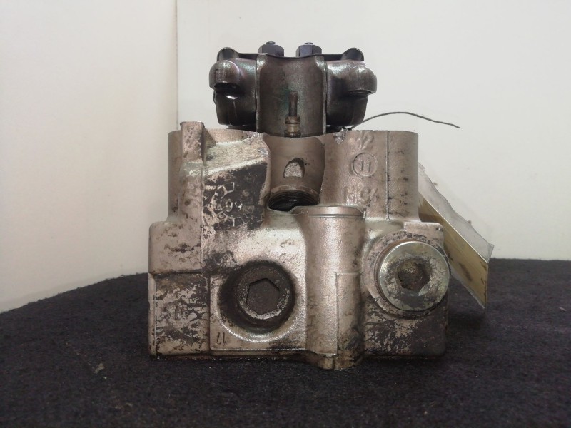 Recambio de culatin para jeep gr.cherokee (wj/wg) 3.1 td cat referencia OEM IAM 90352029G  