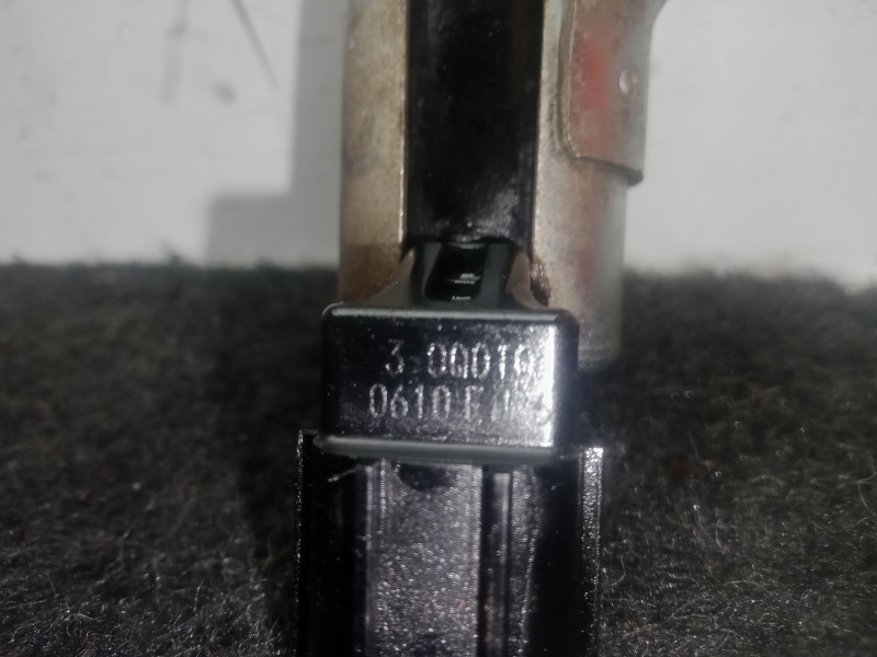 Recambio de valvula ralenti para citroën c1 1.0 cat (384f) referencia OEM IAM 3000100610EJ26 2 PINES 