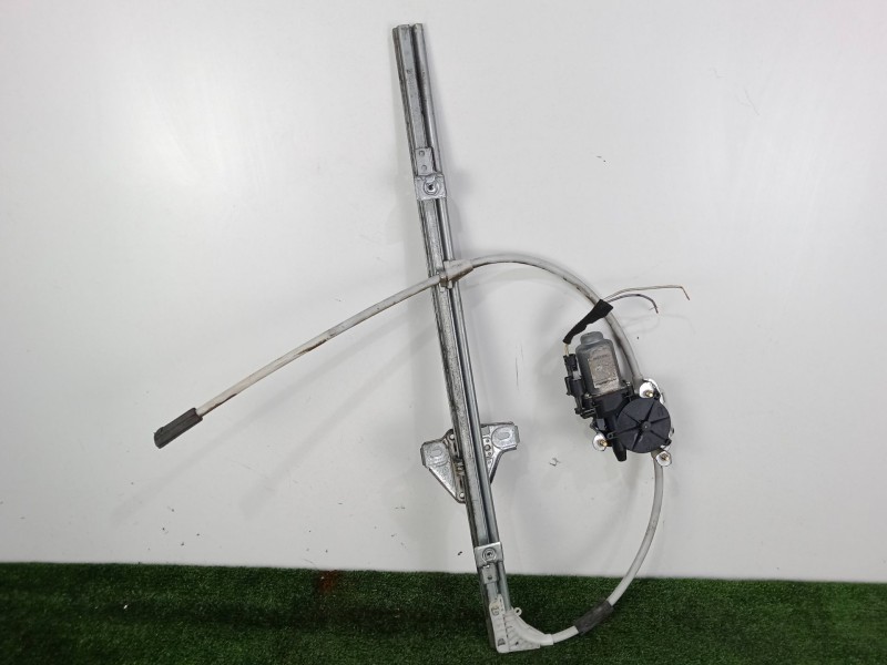Recambio de elevalunas delantero derecho para renault mascott 3.0 diesel referencia OEM IAM SIN REFERENCIA CON.MOTOR ELECTRICO