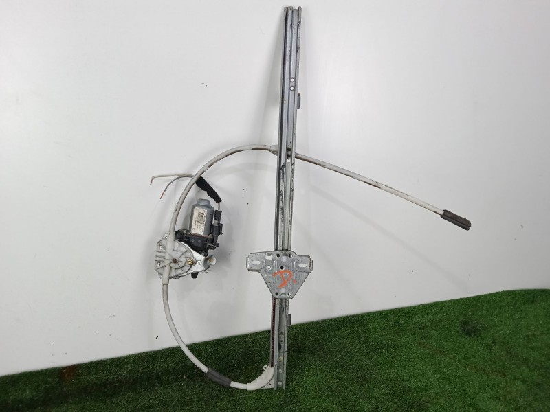 Recambio de elevalunas delantero derecho para renault mascott 3.0 diesel referencia OEM IAM SIN REFERENCIA CON.MOTOR ELECTRICO