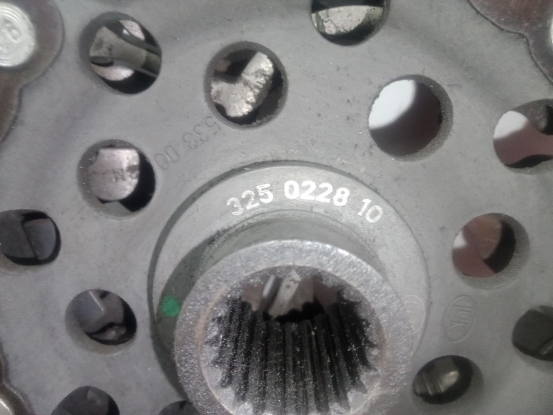 Recambio de kit embrague para nissan x-trail ii (t31) 2.0 dci 4x4 referencia OEM IAM 325022810  LUK