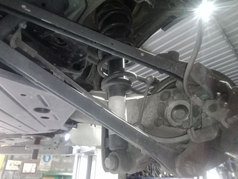 Recambio de amortiguador trasero derecho para mini mini countryman (r60) one d referencia OEM IAM   