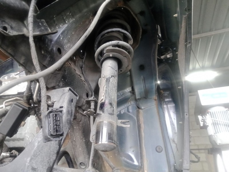 Recambio de amortiguador delantero izquierdo para mini mini countryman (r60) one d referencia OEM IAM   