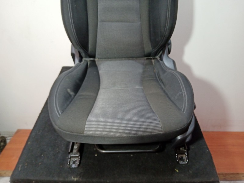 Recambio de asiento delantero izquierdo para hyundai i30 (gd) 1.4 crdi referencia OEM IAM  TELA 